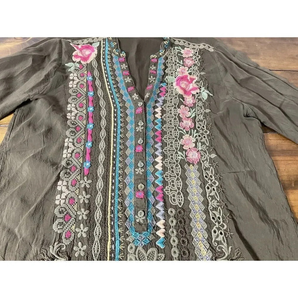 Johnny Was Joulette Olive Green Embroidered Tunic Size Small - Picture 4 of 12
